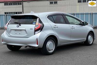 2020 Toyota Aqua - Thumbnail
