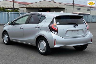 2020 Toyota Aqua - Thumbnail