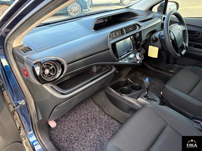 2016 Toyota Aqua - Thumbnail