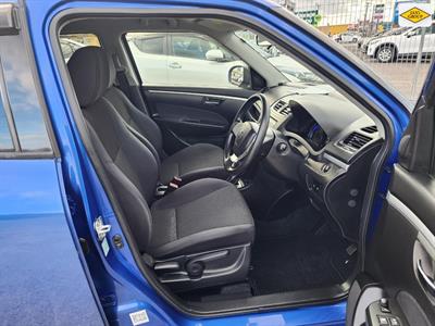 2015 Suzuki Swift - Thumbnail