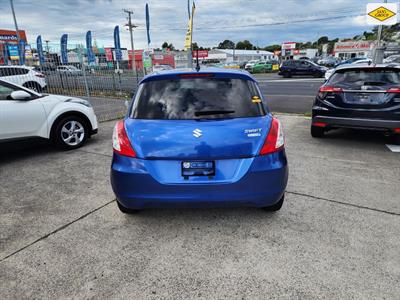 2015 Suzuki Swift - Thumbnail