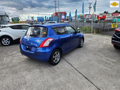 2015 Suzuki Swift - Thumbnail