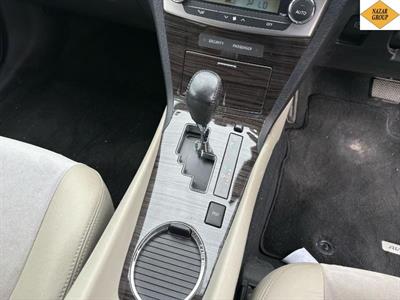 2013 Toyota Avensis - Thumbnail