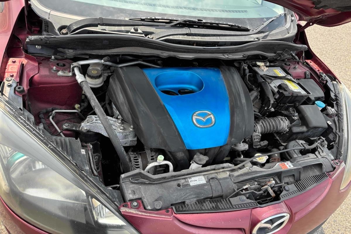 2012 Mazda Demio