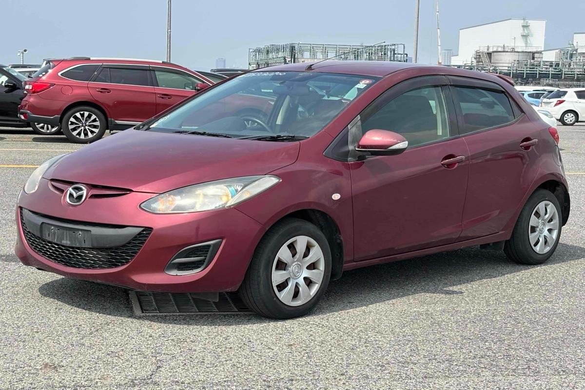 2012 Mazda Demio