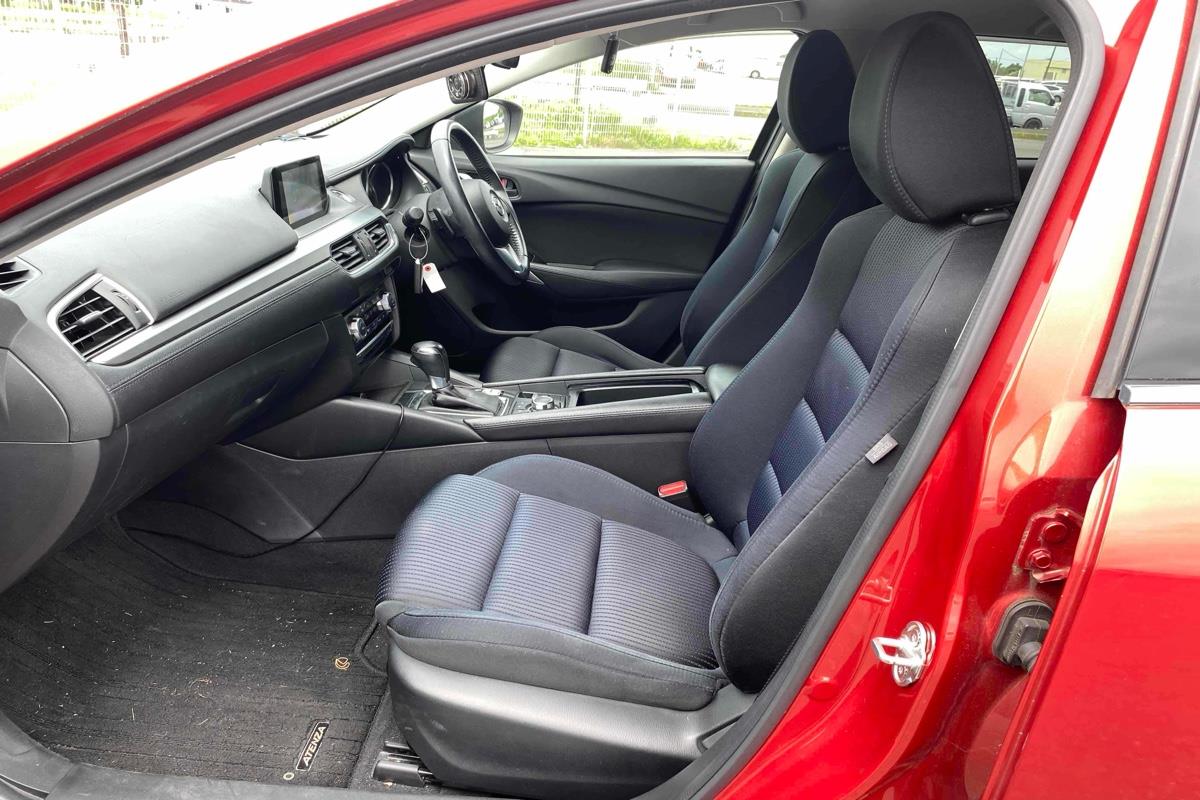 2015 Mazda Atenza