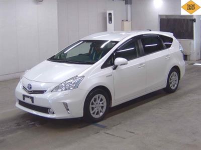 2014 Toyota Prius - Thumbnail