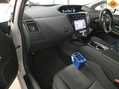 2014 Toyota Prius - Thumbnail