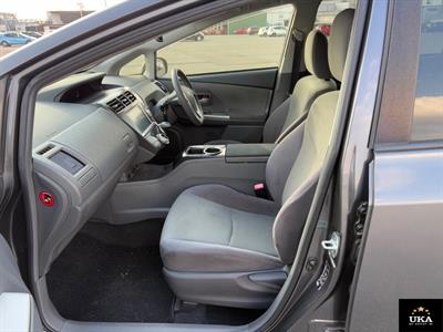 2012 Toyota Prius - Thumbnail