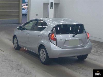 2016 Toyota Aqua - Thumbnail