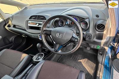 2013 Honda Shuttle - Thumbnail