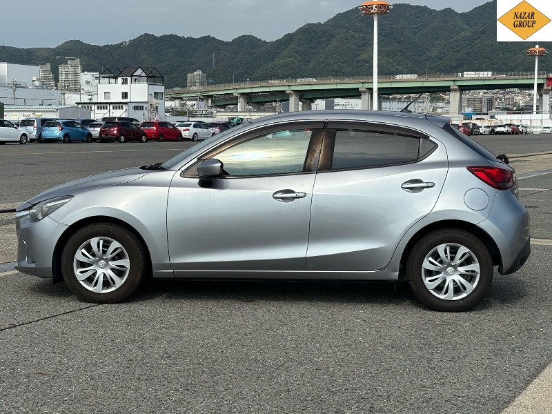2016 Mazda Demio