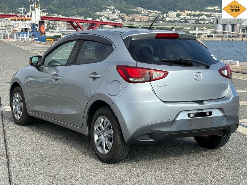 2016 Mazda Demio