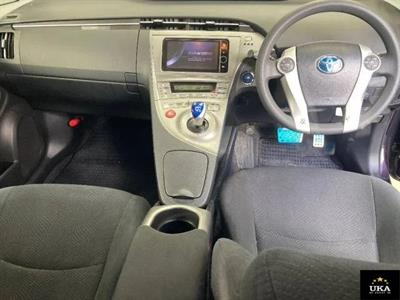 2013 Toyota Prius - Thumbnail
