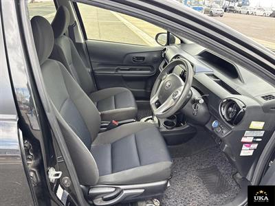 2015 Toyota Aqua - Thumbnail