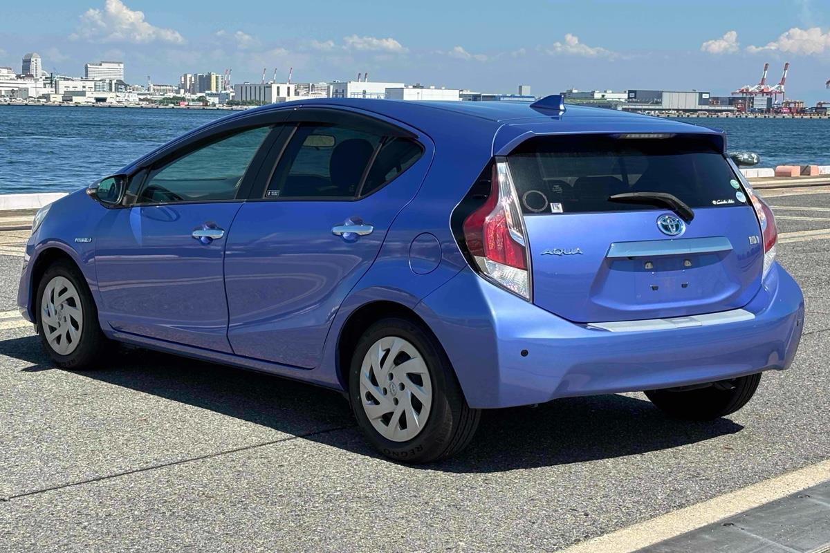 2016 Toyota Aqua