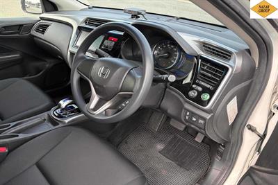 2016 Honda Grace - Thumbnail