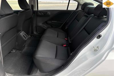 2016 Honda Grace - Thumbnail