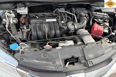 2016 Honda Grace - Thumbnail