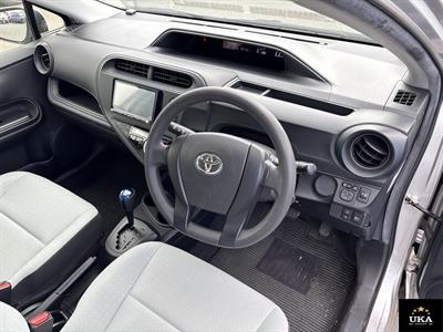 2017 Toyota Aqua - Thumbnail
