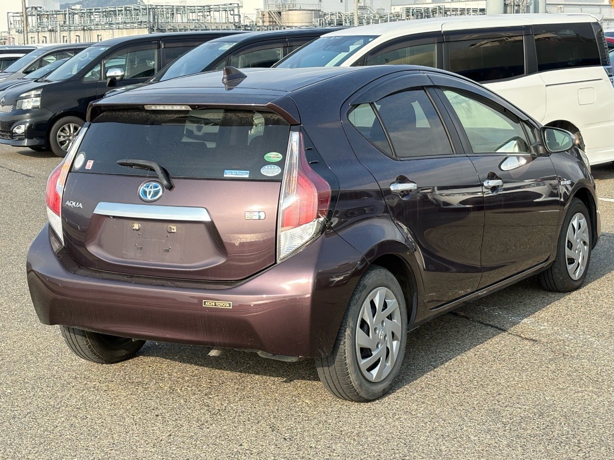 2015 Toyota Aqua