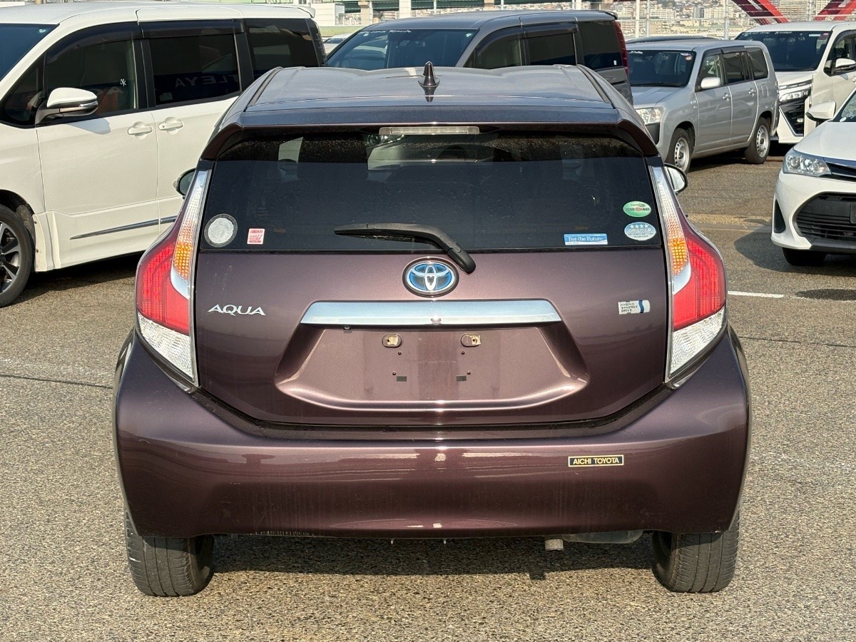 2015 Toyota Aqua