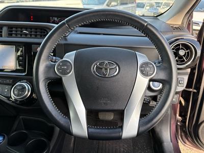 2015 Toyota Aqua - Thumbnail