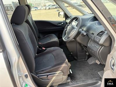 2014 Nissan Serena - Thumbnail