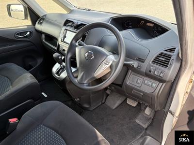 2014 Nissan Serena - Thumbnail