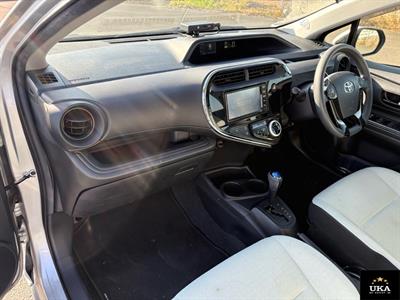 2020 Toyota Aqua - Thumbnail