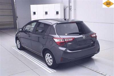 2017 Toyota Vitz - Thumbnail