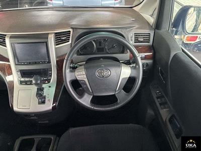 2012 Toyota Vellfire - Thumbnail