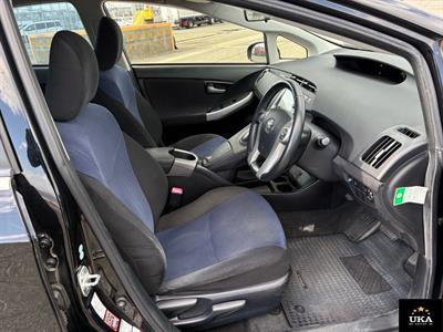 2013 Toyota Prius - Thumbnail