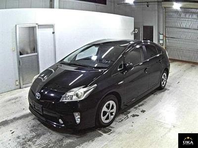 2015 Toyota Prius - Thumbnail