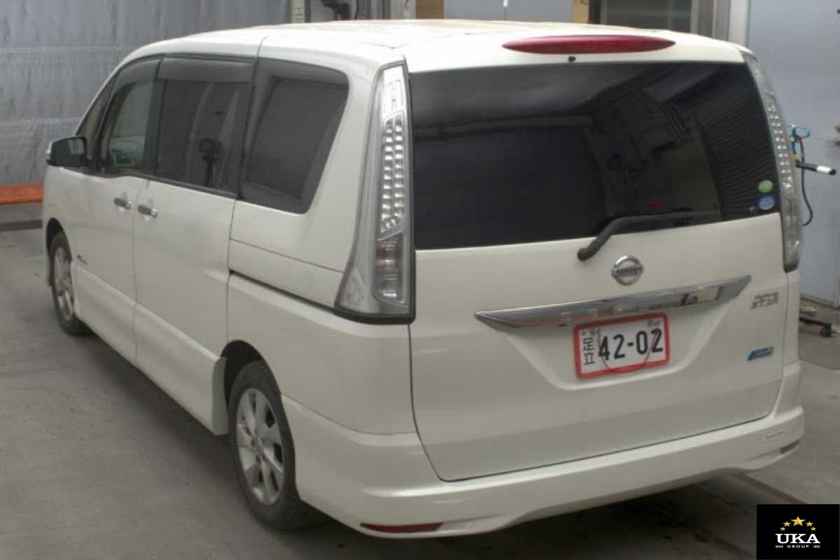 2013 Nissan Serena