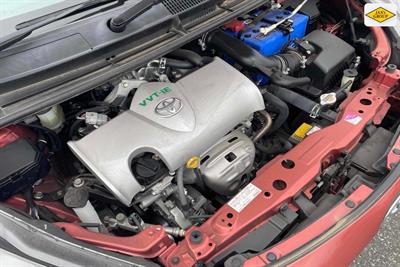 2016 Toyota Sienta - Thumbnail