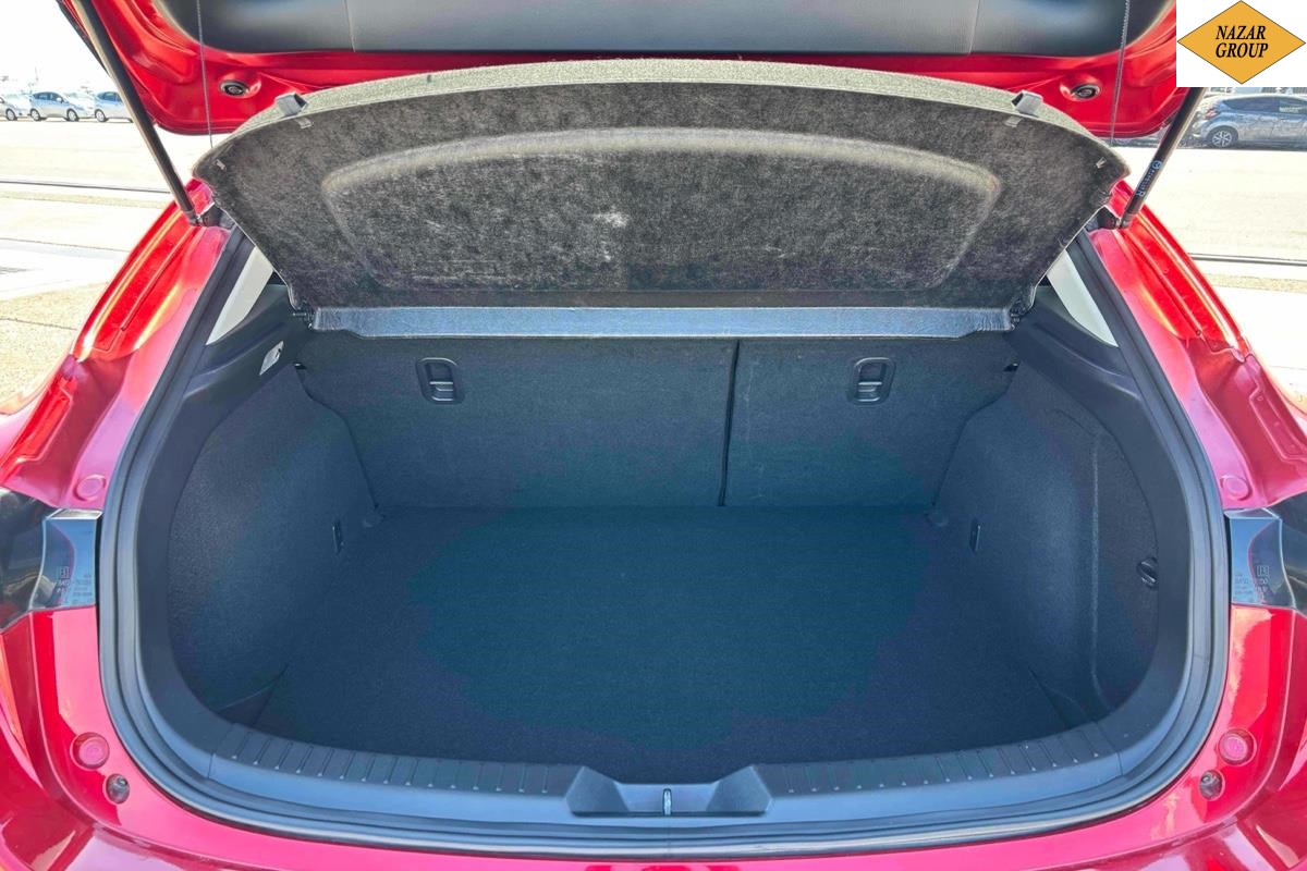 2013 Mazda Axela
