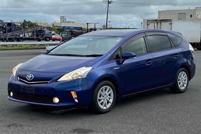 2014 Toyota Prius - Thumbnail