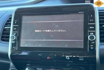 2016 Nissan Serena - Thumbnail