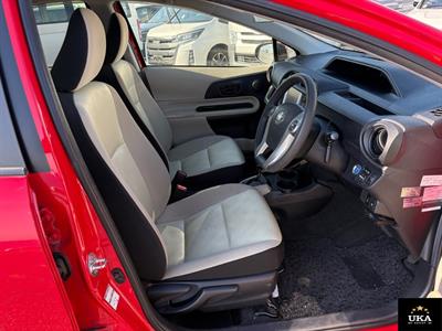 2013 Toyota Aqua - Thumbnail