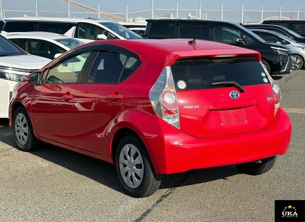 2013 Toyota Aqua