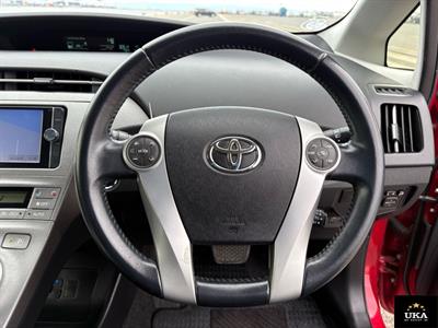 2013 Toyota Prius - Thumbnail