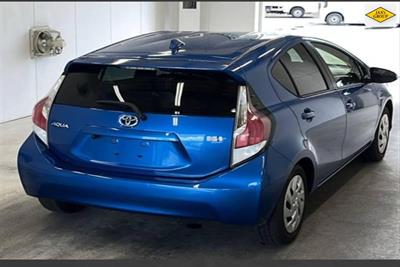 2016 Toyota Aqua - Thumbnail