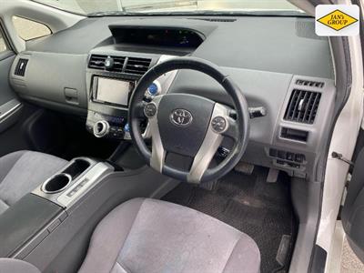 2013 Toyota Prius - Thumbnail
