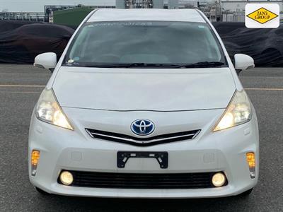 2013 Toyota Prius - Thumbnail