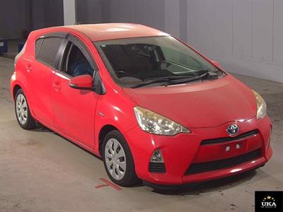 2013 Toyota Aqua - Thumbnail