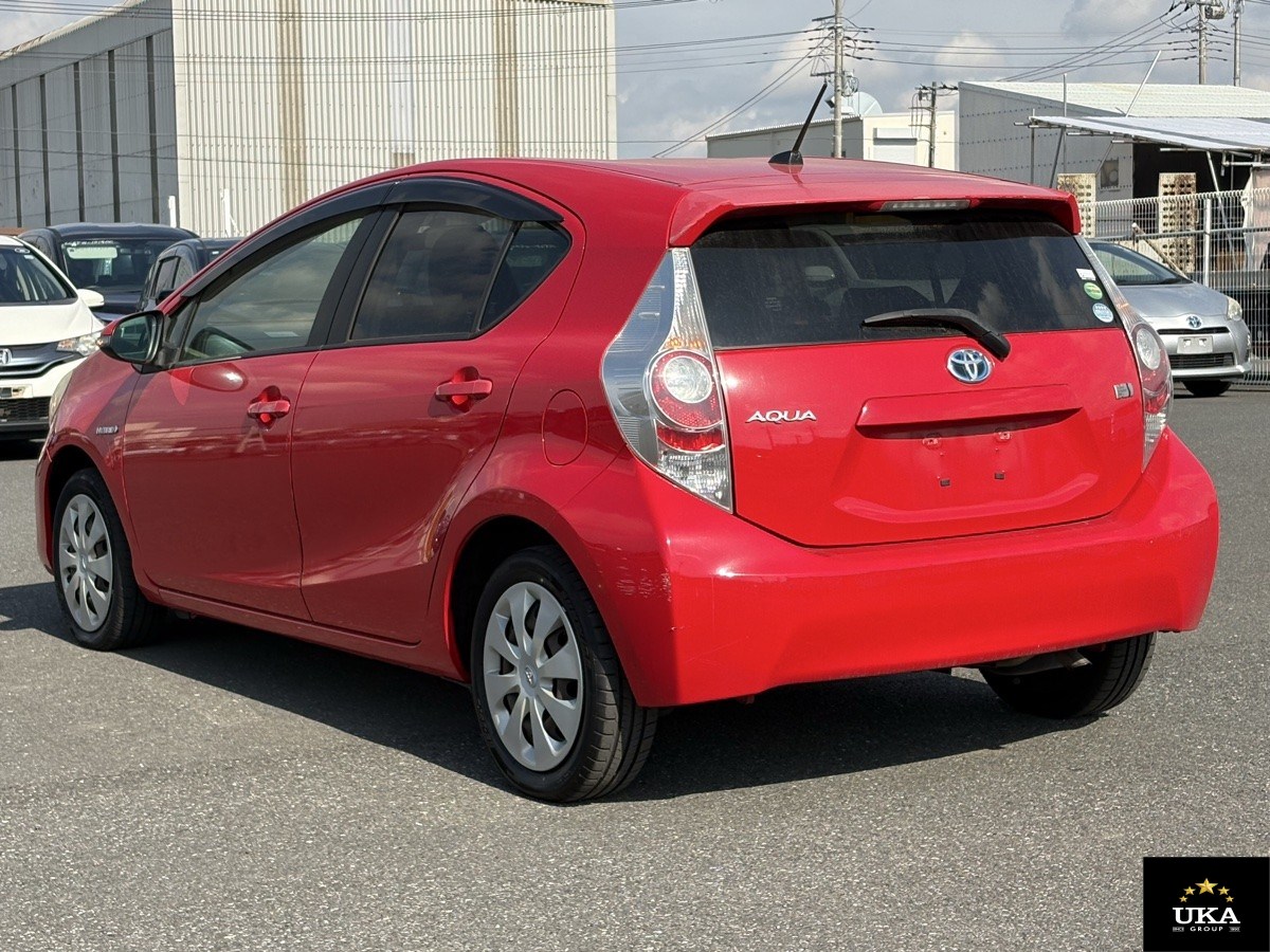 2013 Toyota Aqua