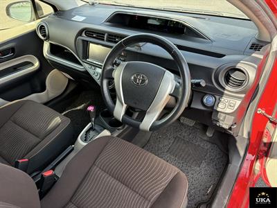 2013 Toyota Aqua - Thumbnail