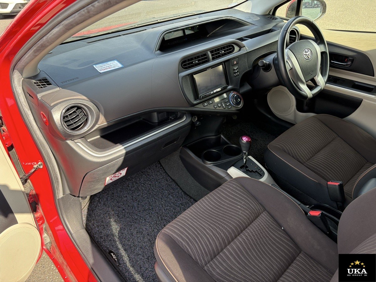 2013 Toyota Aqua