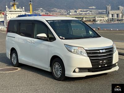 2015 Toyota Noah